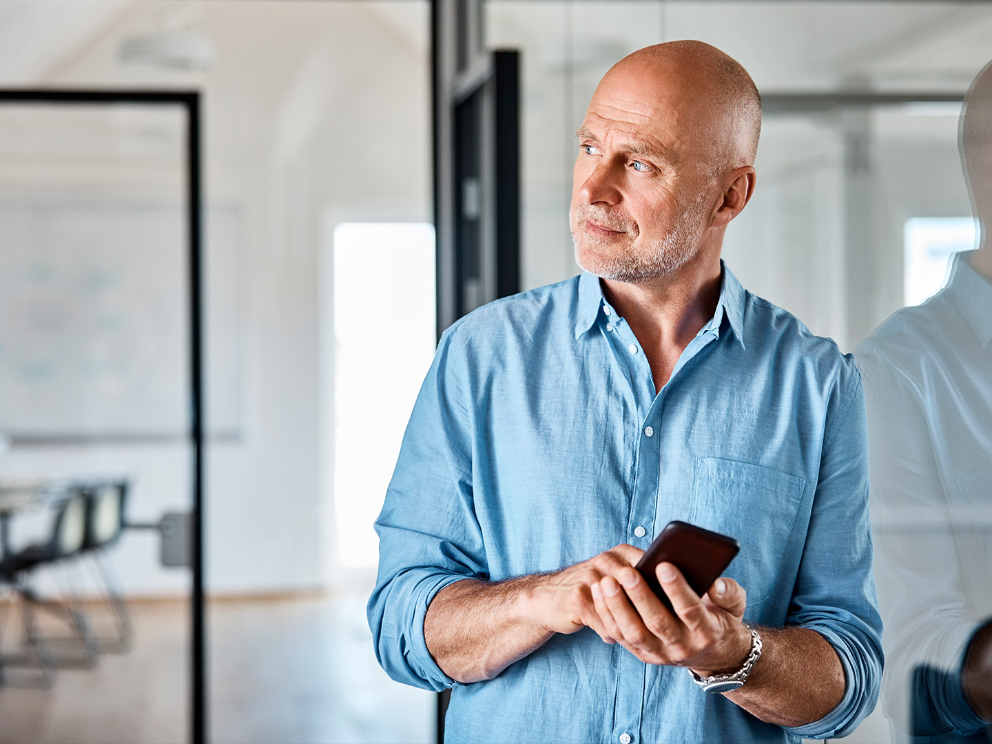 3stepit-se-man-phone